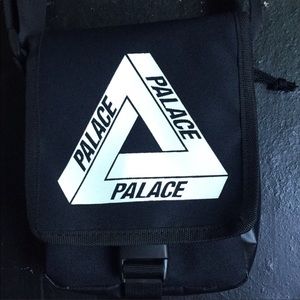 PALACE SIDEBAG RAREE🤐